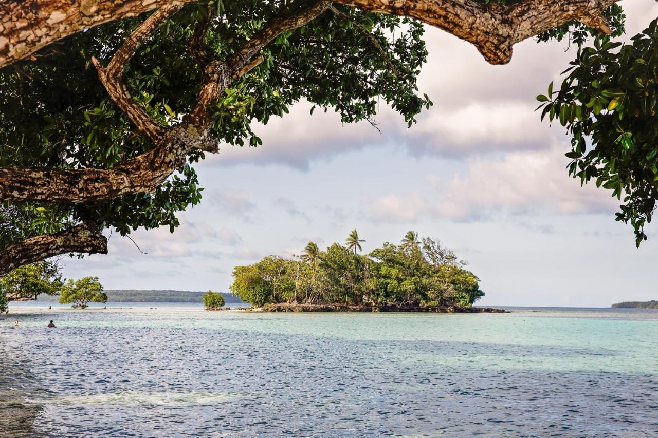 Barrier Beach Resort Luganville Exterior foto