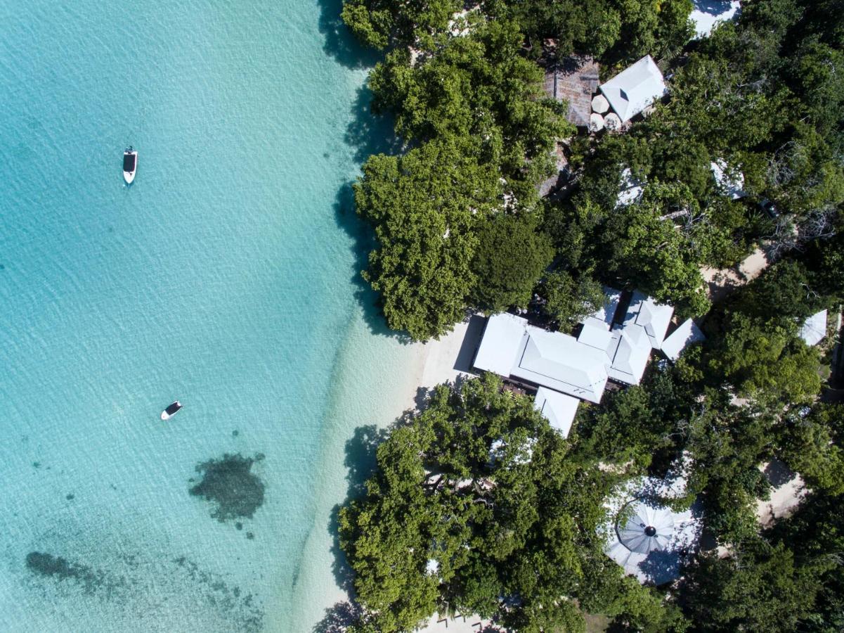 Barrier Beach Resort Luganville Exterior foto
