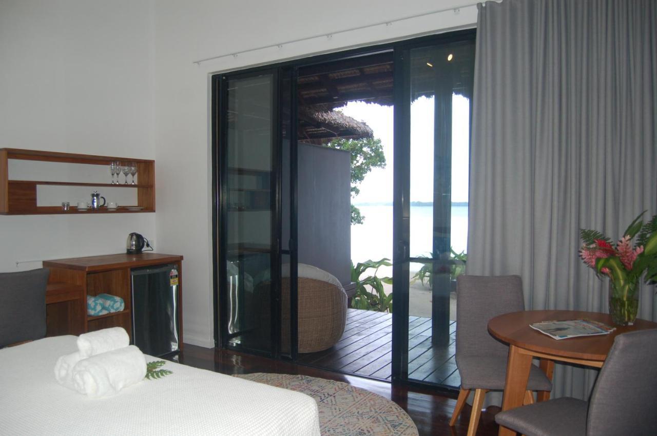 Barrier Beach Resort Luganville Exterior foto
